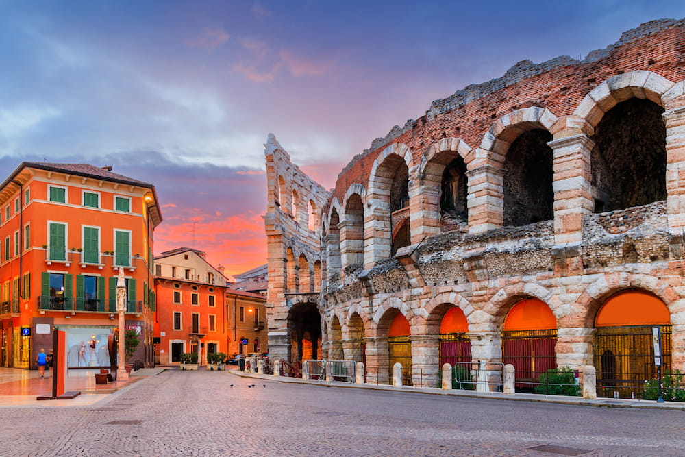 Verona, Italia. L'Arena di Verona, anfiteatro romano in Piazza Bra.